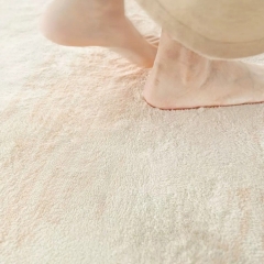 Puppy-like cashmere floor mat